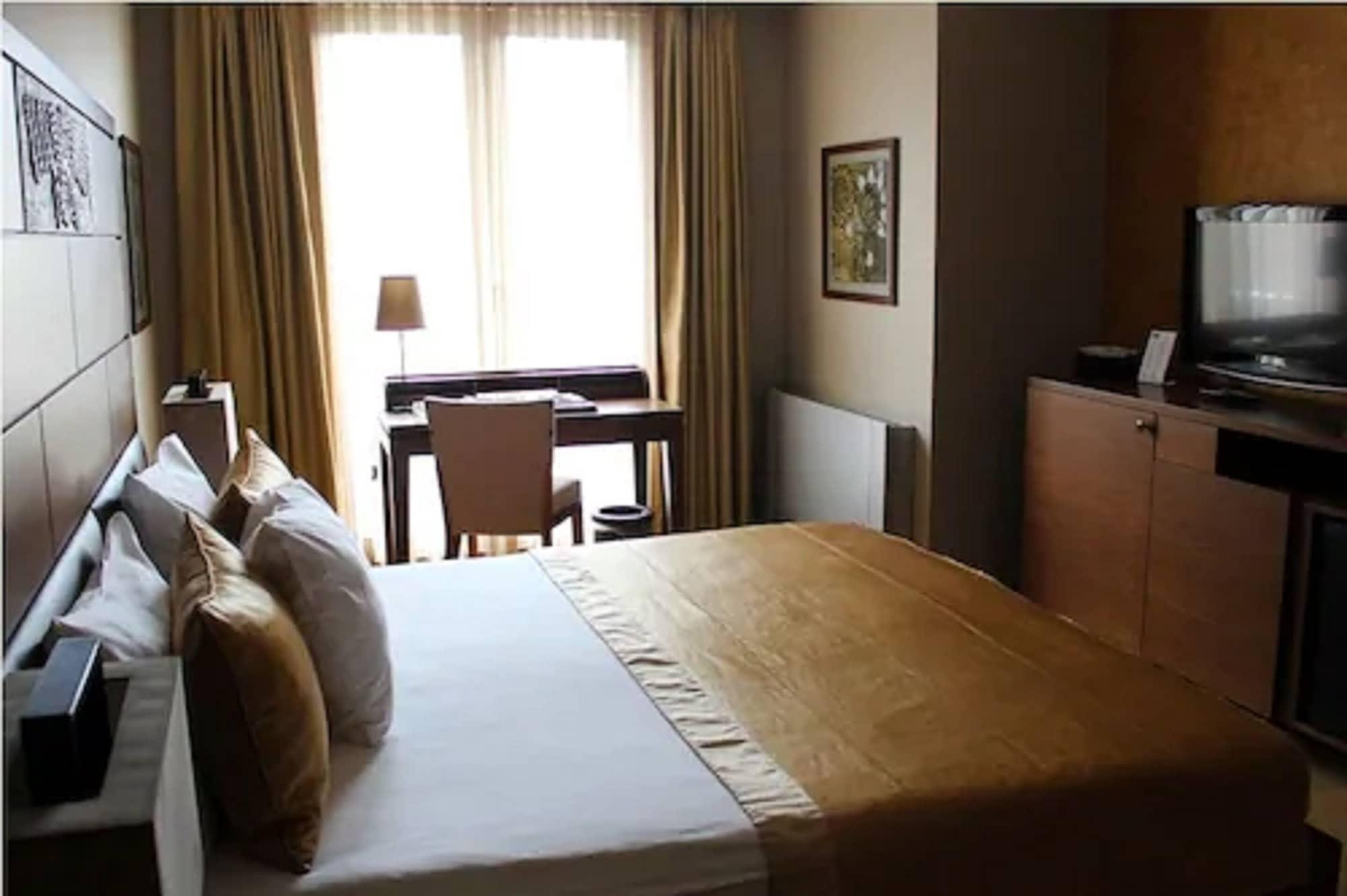 Continental Hotel Pera Istanbul Eksteriør billede