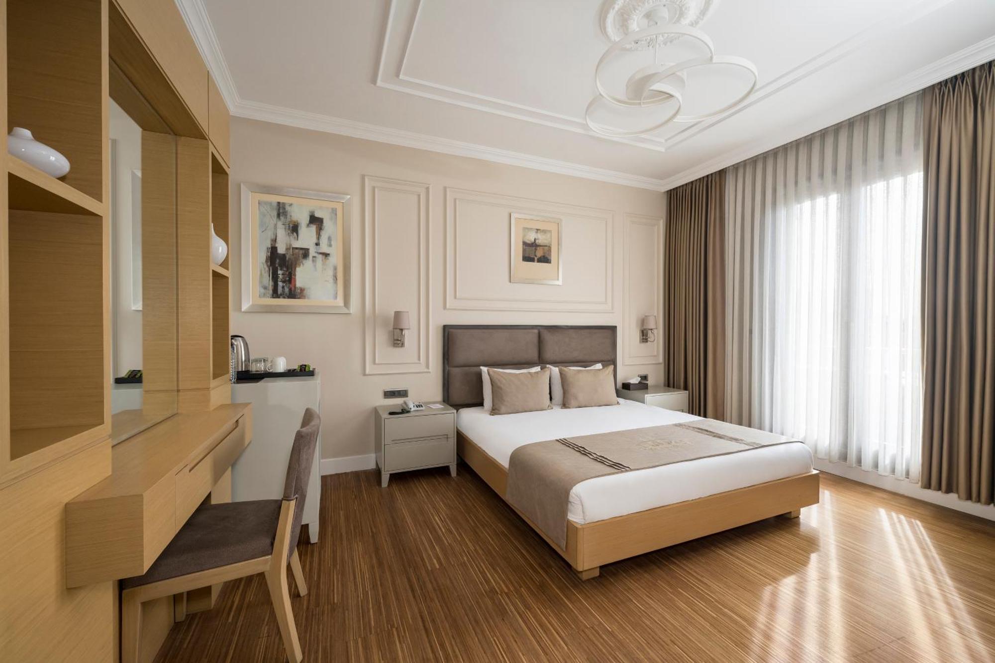 Continental Hotel Pera Istanbul Eksteriør billede